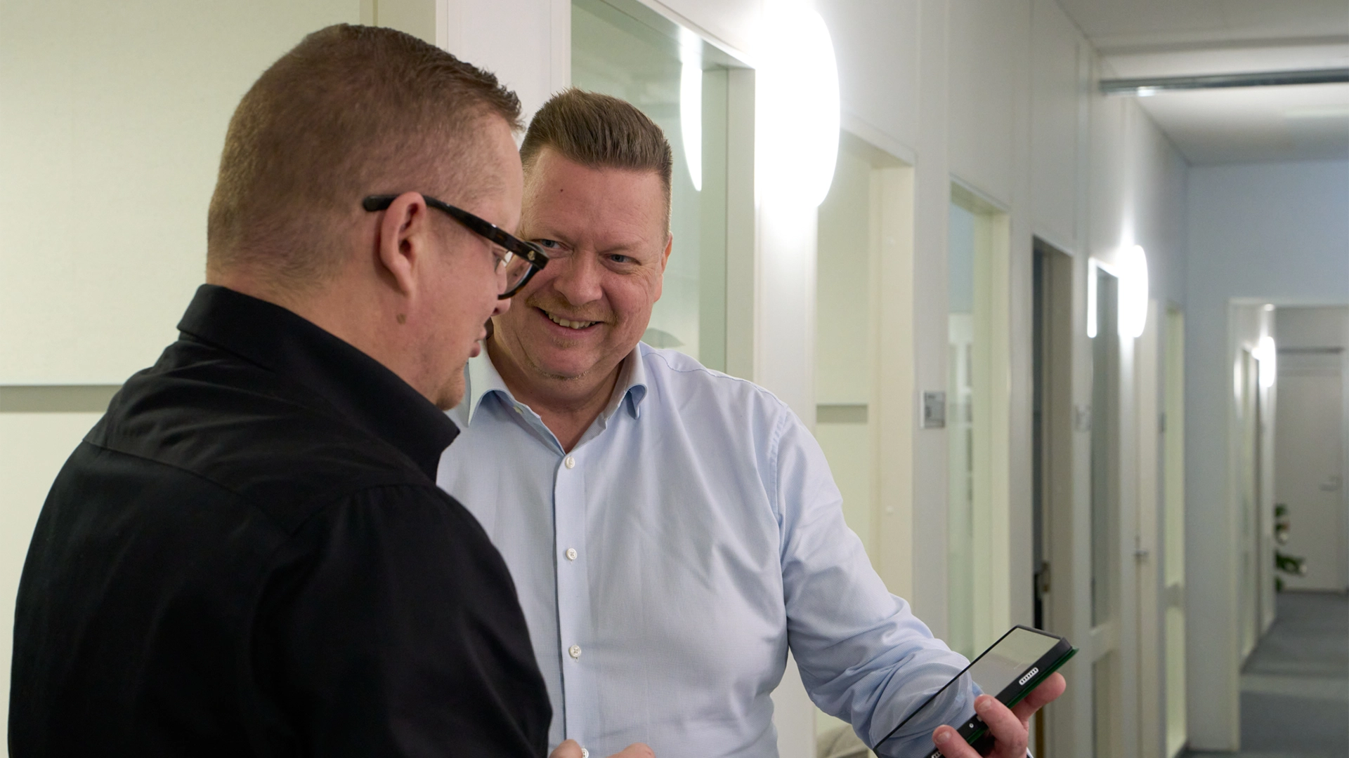 Löydät Confirmalta kassajärjestelmät, verkkokaupan ja sähköisen taloushallinnon urheiluseuroille, jäähalleille ja stadioneille.
